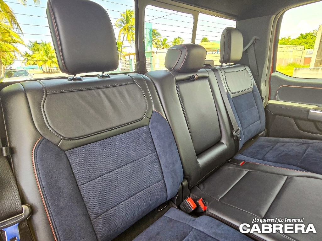 https://assets.dealerappcenter.com/dealergroups/88/vehicles/219835/OzYwYN.jpg