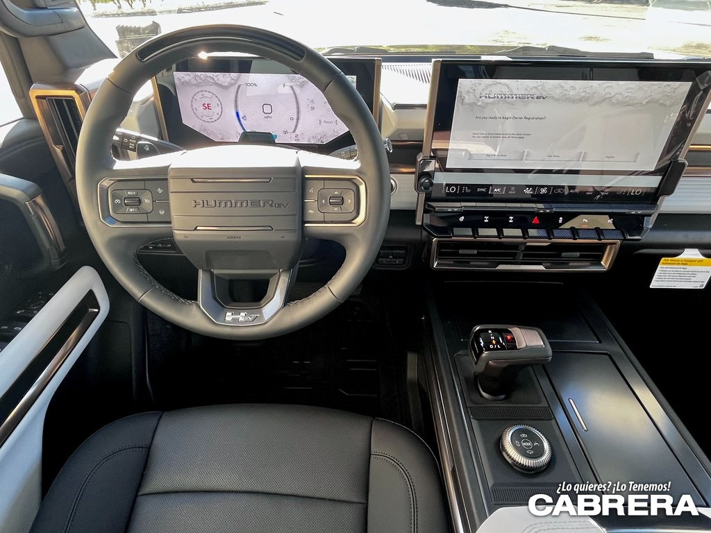 https://assets.dealerappcenter.com/dealergroups/88/vehicles/220214/U0s7Sf.jpg