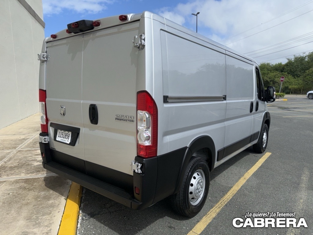 https://assets.dealerappcenter.com/dealergroups/88/vehicles/247231/2zYh5N.jpg