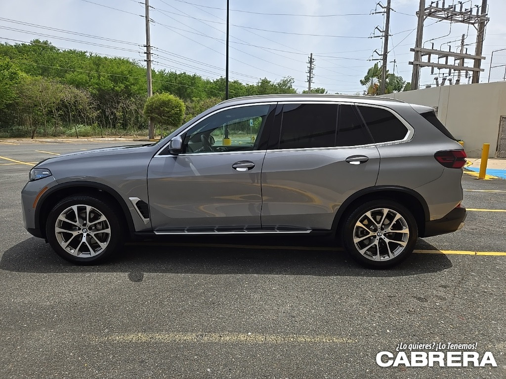 https://assets.dealerappcenter.com/dealergroups/88/vehicles/291775/FmauRr.jpg