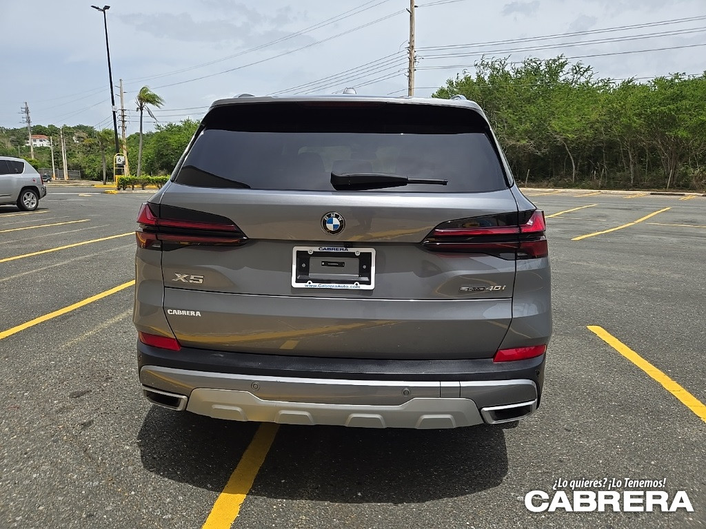 https://assets.dealerappcenter.com/dealergroups/88/vehicles/291775/o7ggaQ.jpg